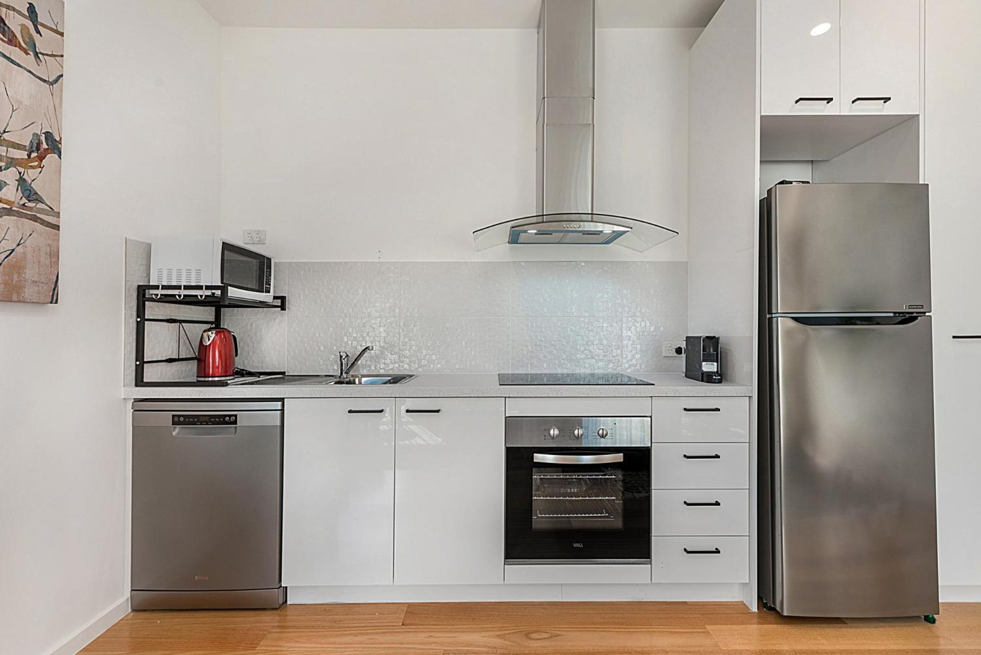 Comfy Studio With Shared Backyard Near Racecourse Carnegie Exterior foto